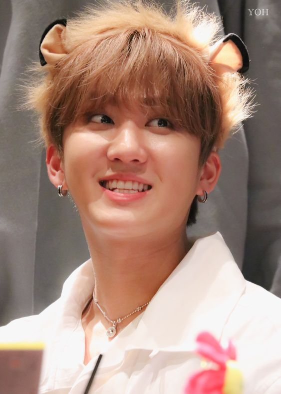 hourlysvtskz's tweet photo. #스트레이키즈 #straykids #skz #svtskz @Stray_Kids https://t.co/CBGze4lvG5