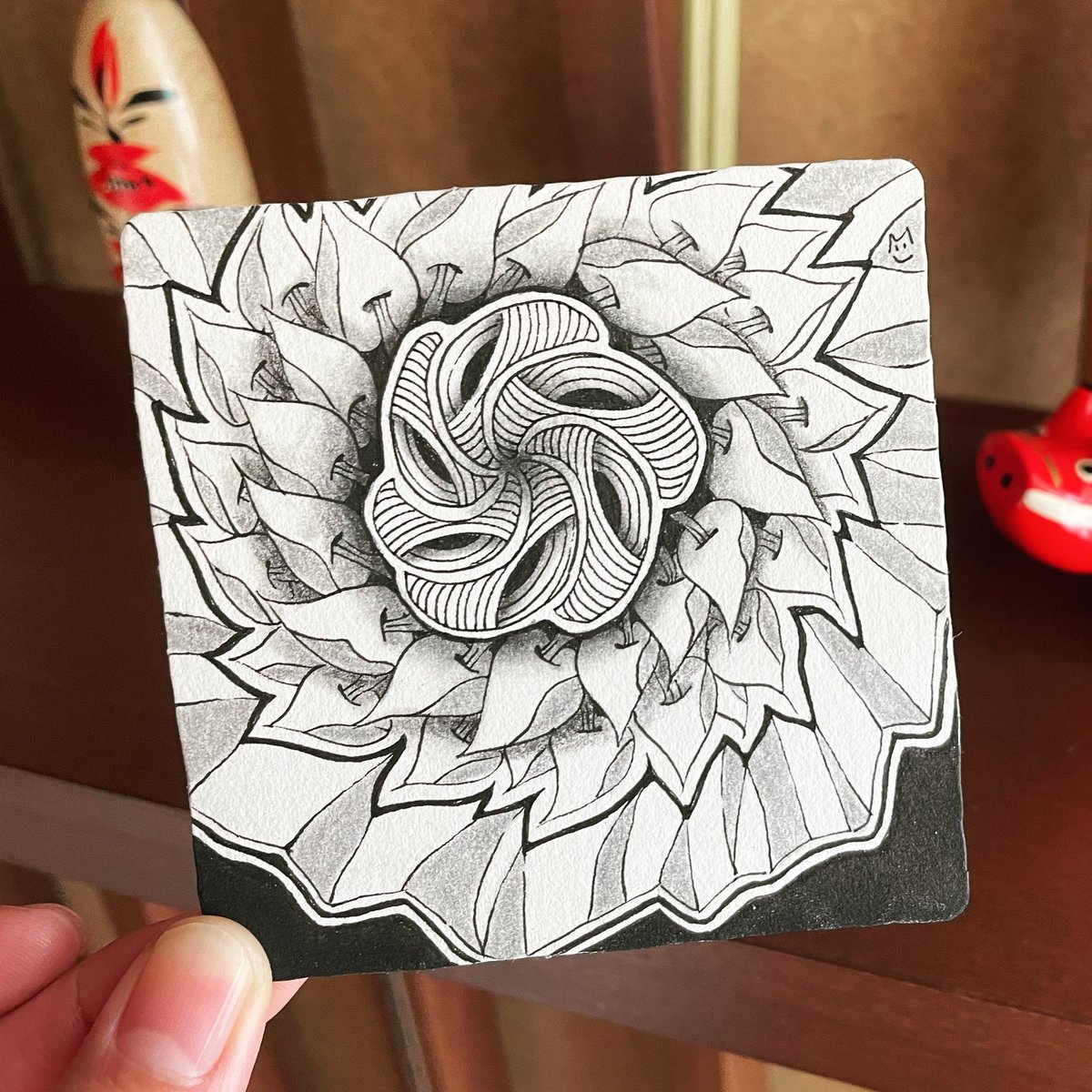U_Midori_'s tweet photo. 普通のサイズのタイルが持ち運びしやすくて一番好きだな　#zentangle #ゼンタングル https://t.co/HjK5cTDhks