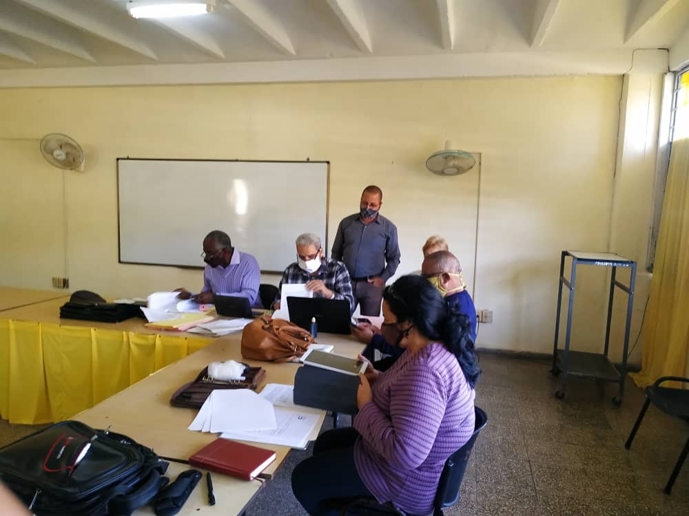 SICTESA's tweet photo. Sociedad de Interfaz de la @UCLVCU en la gestión de #ProyectosCTi implementando Res 287/19 del @citmacuba.#Hoy en la sede Fajardo con #ProgramaTerritorial de Industria de @CITMAVCL y seguimiento con @GelectCuba por videoconferencia a #ProyectoSectorProductivo. @PresidenciaCuba https://t.co/VdDU1VauF8