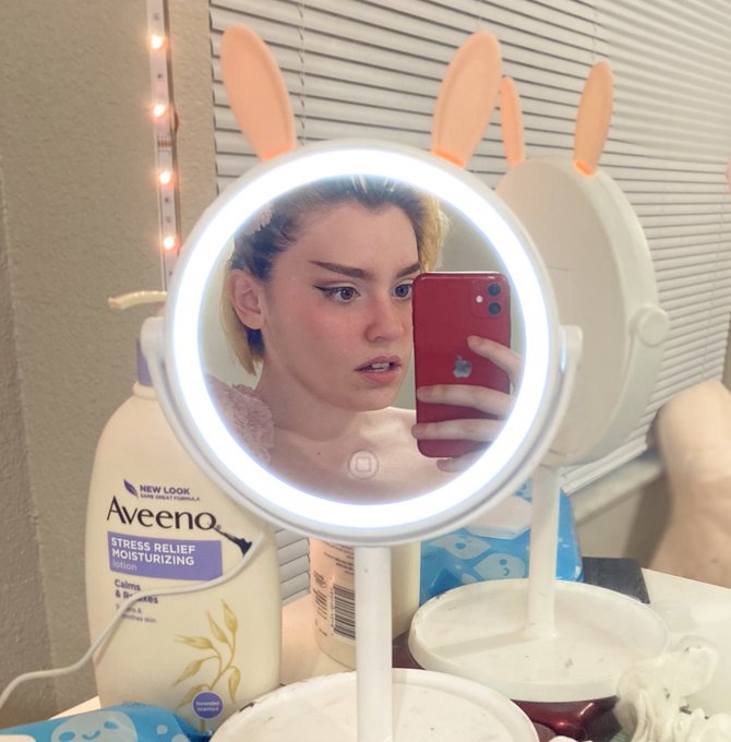 send me fried oreo money and no one gets hurt 😡 https://t.co/r1WpawUXSN<a href="/tag/visavictims"class="tags"><span>#visavictims</span></a><a href="/tag/mastercensors"class="tags"><span>#mastercensors</span></a>