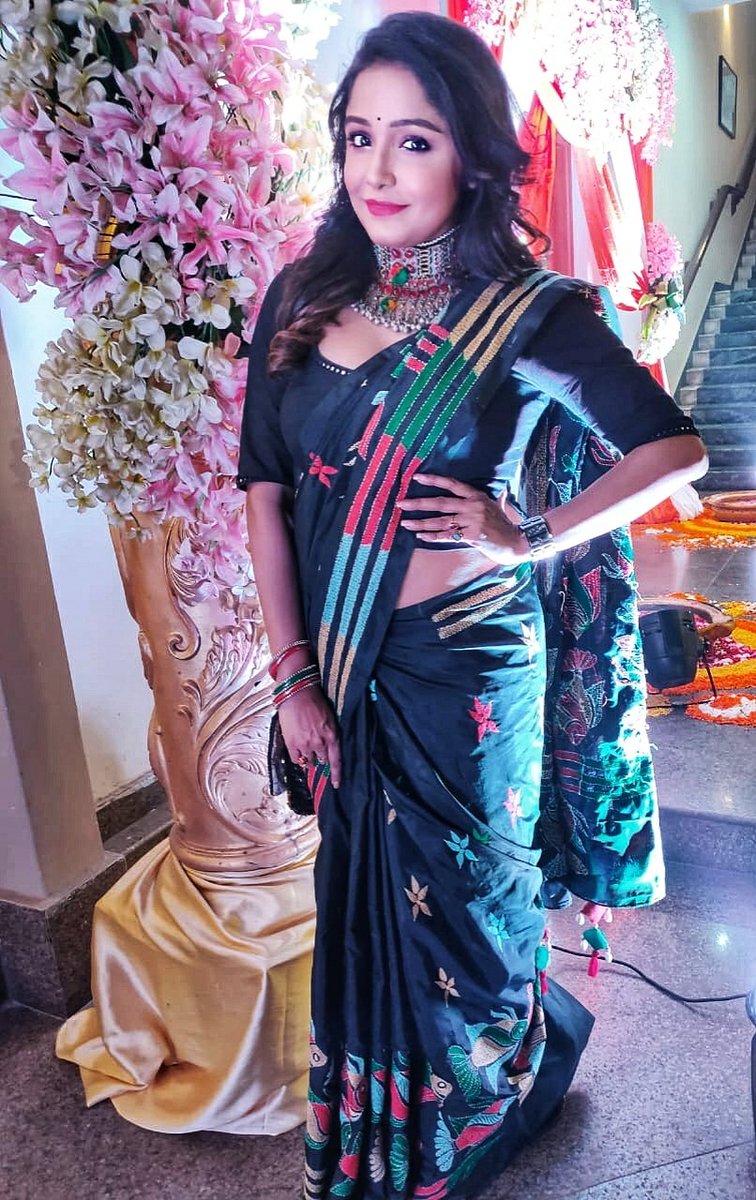 sayantani8's tweet photo. বৌভাত....
Wish u a happy married life ... @OM_Sahani15 & mimi dutta
#receptionnight #weddingscenes #friendswedding #receptionlook https://t.co/etJFiZl1qs
