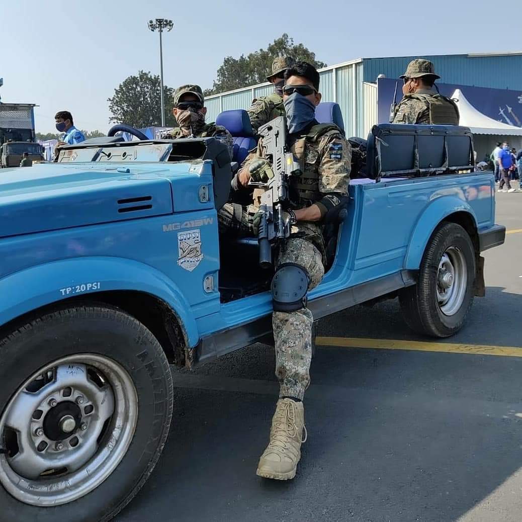 Defence_Squad_'s tweet image. The Guardians 🇮🇳❤️🇮🇳
.
#Garud #GarudCommandos #GarudSF #specialforce #IndianArmy #IndianNavy #IndianAirForce #JaiHind