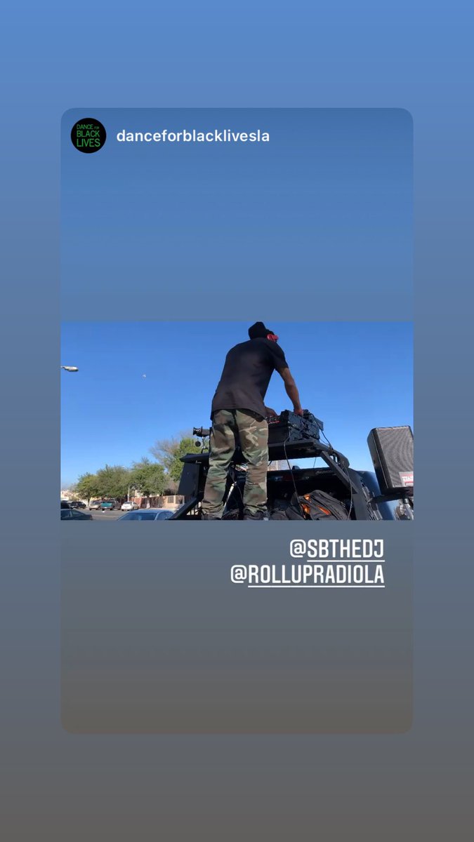 RollupRadioLA's tweet photo. @radicalveteran Happy to be of service. 🙌🏾🖤🙌🏾 I’m like Batman... Give me the signal and I’m there... @SBtheDJ aka #Blackman #DJTruck #danceforblacklives #blacklivesmatter https://t.co/XPR9og24Zq