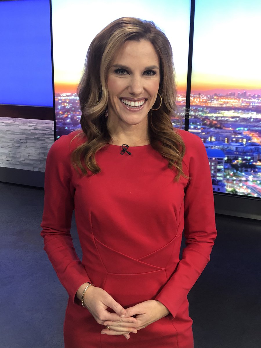 Today I’m wearing red to raise awareness for  cardiovascular disease. It it the #1 killer of women, causing 1 in 3 deaths each year. That’s approx 1 woman every minute! #wearred #wewearred #hearthealth #cardiovasularhealth #americanheartassociation #12news