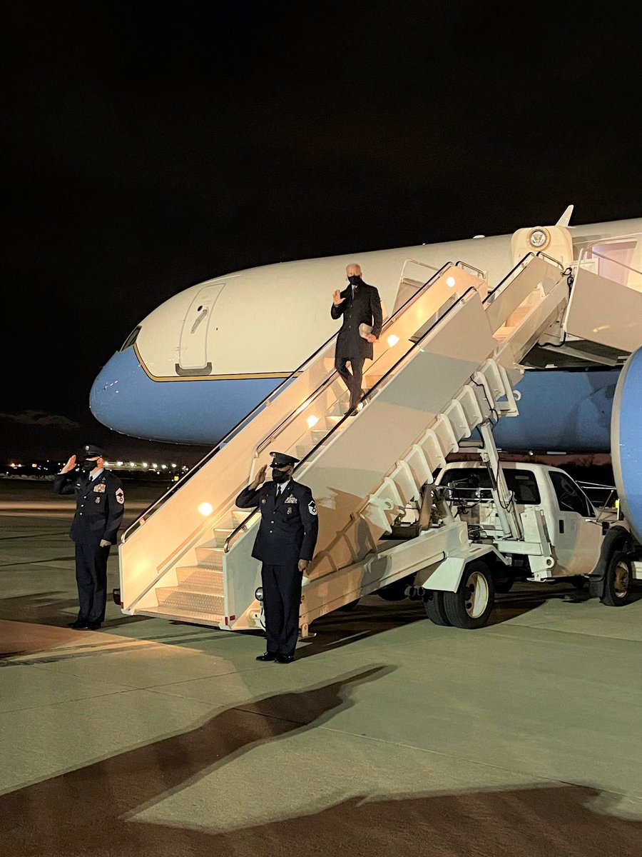mickigreeneyes's tweet photo. I love this picture so much....so proud to have a president that represents the best of America https://t.co/dX6RgsLi14