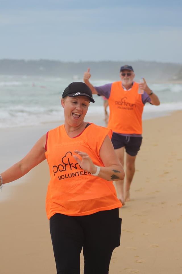 beachesparkrun's tweet photo. #parkrun Volunteering gets that spring in your step 😎💪#loveparkrun #getyourfeetwet @parkrunAU #volliesrock #mynewcastle #barbeach https://t.co/e3bsekeQT0
