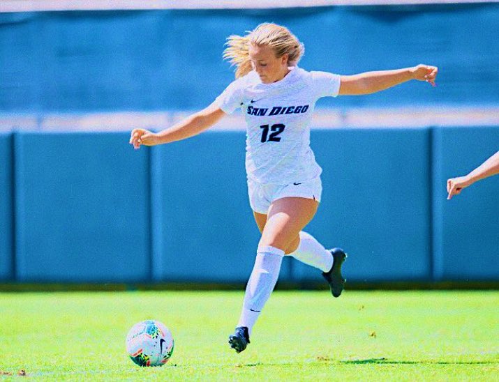 BuenaAthletics's tweet photo. Former Buena Girls Soccer Alum @delaney_jannone will take the field tmr with @USDwsoccer in a scrimmage against LMU at 1pm ⚽️ It must be soccer szn! Good luck Delaney!! @buenagsoccer @TrishButterbau1 https://t.co/XUCexLpJmS