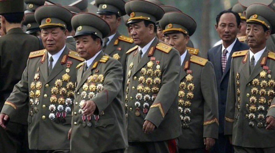 I walked out and headed out to look for Nandos Nyana or Burger  anything I could afford and that could settle scores with my tummy.