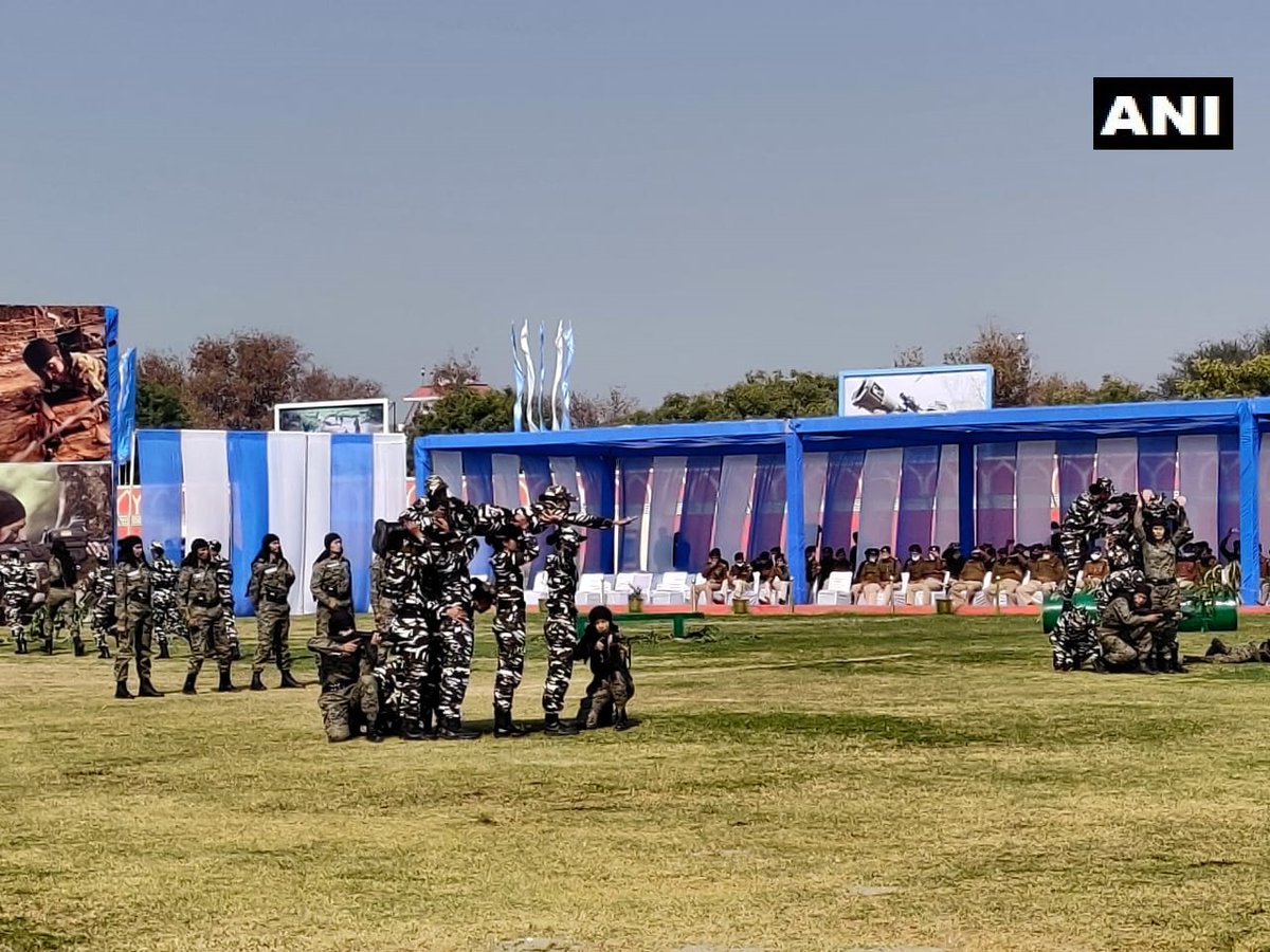 ANI's tweet photo. CRPF inducts women commandos for anti-naxal operations. 34 women personnel from 6 Mahila Battalions will undergo a CoBRA pre-induction training for 3 months. After completion of their training, the batch will be posted in LWE areas alongside their male counterparts. https://t.co/Rc5DFsT5y2