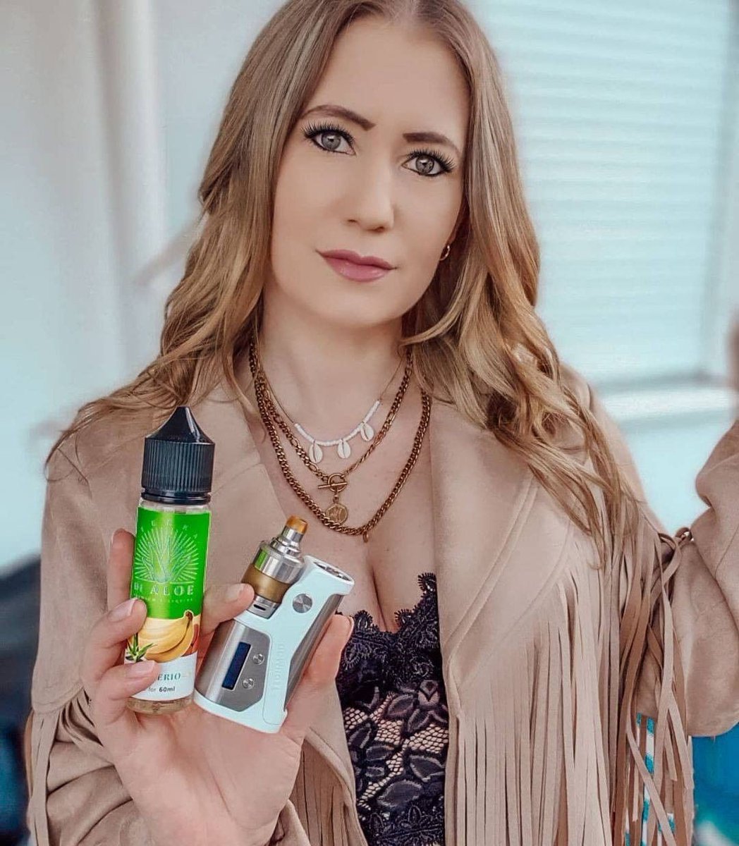 kizokutech's tweet image. Beautiful #Techmod in beauty's hand. 🥰

👉Follow @kizokutech for more DIY vape gears.⁣⁣⁣⁣⁣⁣⁣⁣⁣⁣⁣⁣⁣⁣⁣⁣⁣⁣⁣⁣⁣

Credit: @xtina_loves_ on IG.

#kizoku #KizokuTechmod #SidebySideMod #KizokuLimit #LimitRTA #vaper #vapelove #vapepics #vapefamily #vapeon #vapefam