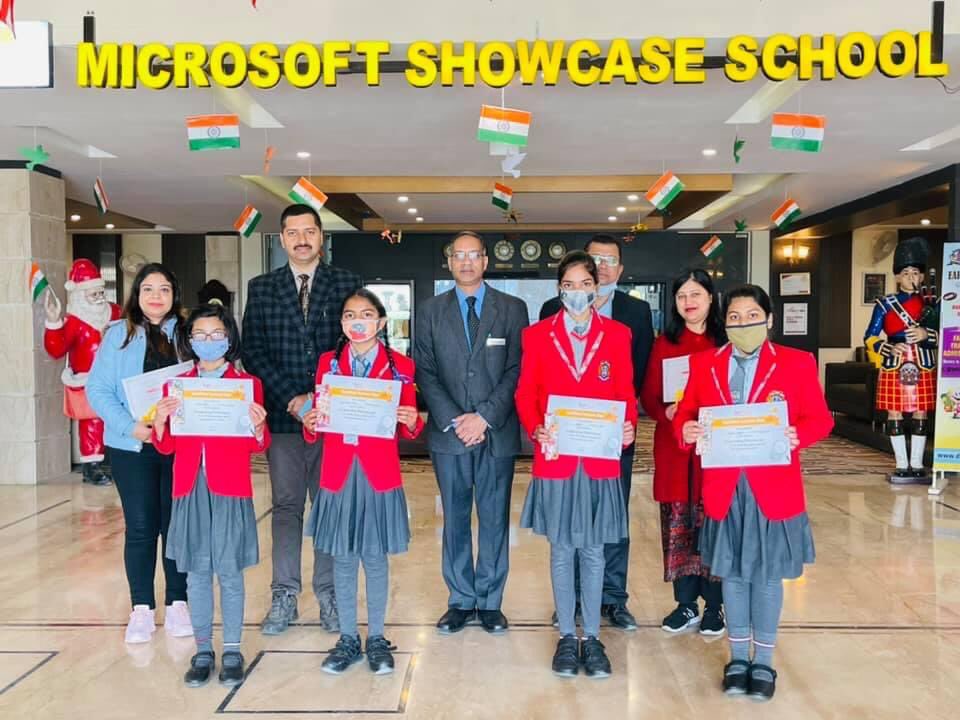 dassandbrown's tweet photo. #Growth is never by mere #chance; it is the result of #forces working together.
#Students of Grade 5 & 6 have been awarded with the #excellence and #outstanding_performance in #FUNTOOT.
#Kudos to all the #students for #working_hard . https://t.co/aUTrtlz8xs