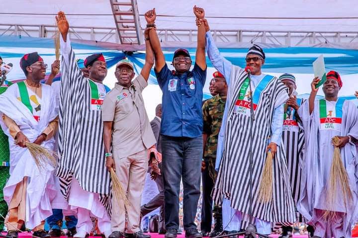 MalaTujjani73's tweet photo. #2YearsMemory.
President @MBuhari attends Campaign Rally in Benue State on 6th Feb 2019, PHOTOS:📸 @BayoOmoboriowo https://t.co/dOlumXTNnb