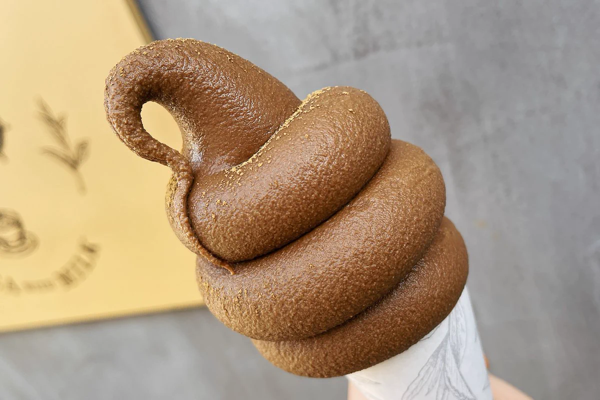 お茶好きにおすすめ！見た目はアレだけど抜群のお茶の香りを堪能できるティーソフトクリーム！