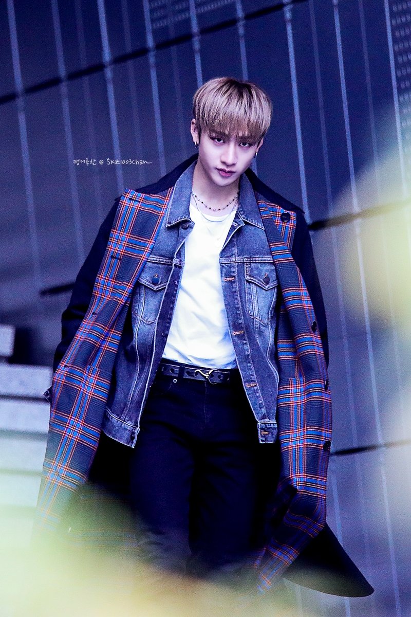 prince bang chan ; a royal thread 