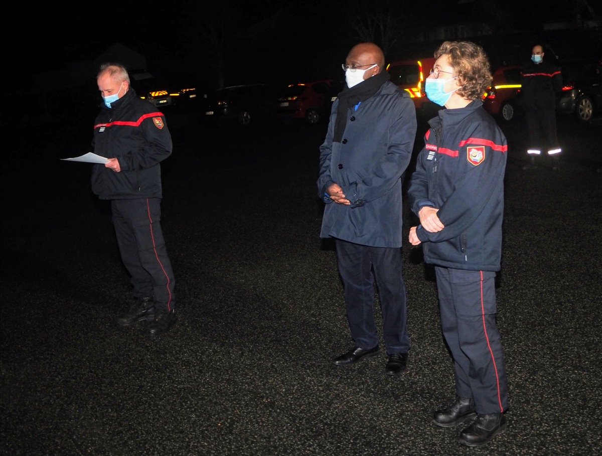 SDIS23's tweet photo. Parti à 2h ce matin du @sdis23 un groupe inondation constitué de 16 @pompiers de La Creuse et 7 engins a rejoint Saintes en Charente Maritime. Il s'agit d'aider nos collègues du @sdis17 face aux inondations. Bon courage à tous ! @Prefet23
@lamontagne_fr @FBCreuse @Departement_23 https://t.co/KccHpQcGca