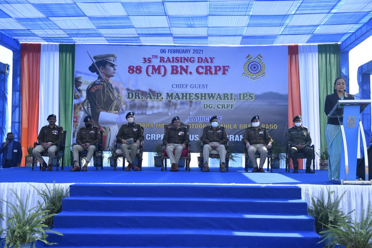 crpfindia's tweet photo. History in making: The first batch of CRPF Women Warriors joins the elite CoBRA. The batch will undergo strenuous @CoBRASECTORHQ pre-induction training and will then be posted in LWE areas alongside their male counterparts.

Congratulations to the new entrants.

#Narishakti https://t.co/wshaOW2gAe