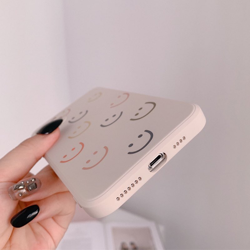urnewcasing's tweet photo. Iphone case mini Minimalistic cartoon smiley case Silicone π₯°
.
Available for iphone 7-12 pro max π±
.
#casingmurahmalaysia #casingiphonemalaysia #casingmurah #casingmurahmalaysia #casingiphone #casingiphonemalaysia #casingpreorder #casingmurahcantik #casingiphonemurah https://t.co/QROw1sVsiO