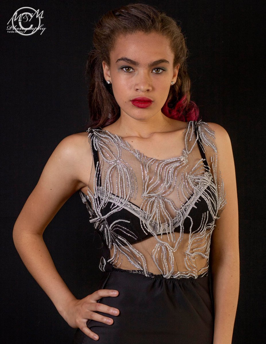 MandM_Models's tweet photo. #photoshoot with #MandM_Models📸
#modelling #photography #fashion #style #modellife #photo #beautiful #fashionmodel #modelsearch #model #aspiringmodel #modelcareer #lifestyle #modelscout #mystyle #Inspire #InspireChange #Motivation #scoutme #models #WorkHard #elegant 👠👗 https://t.co/1hAELzcPYY