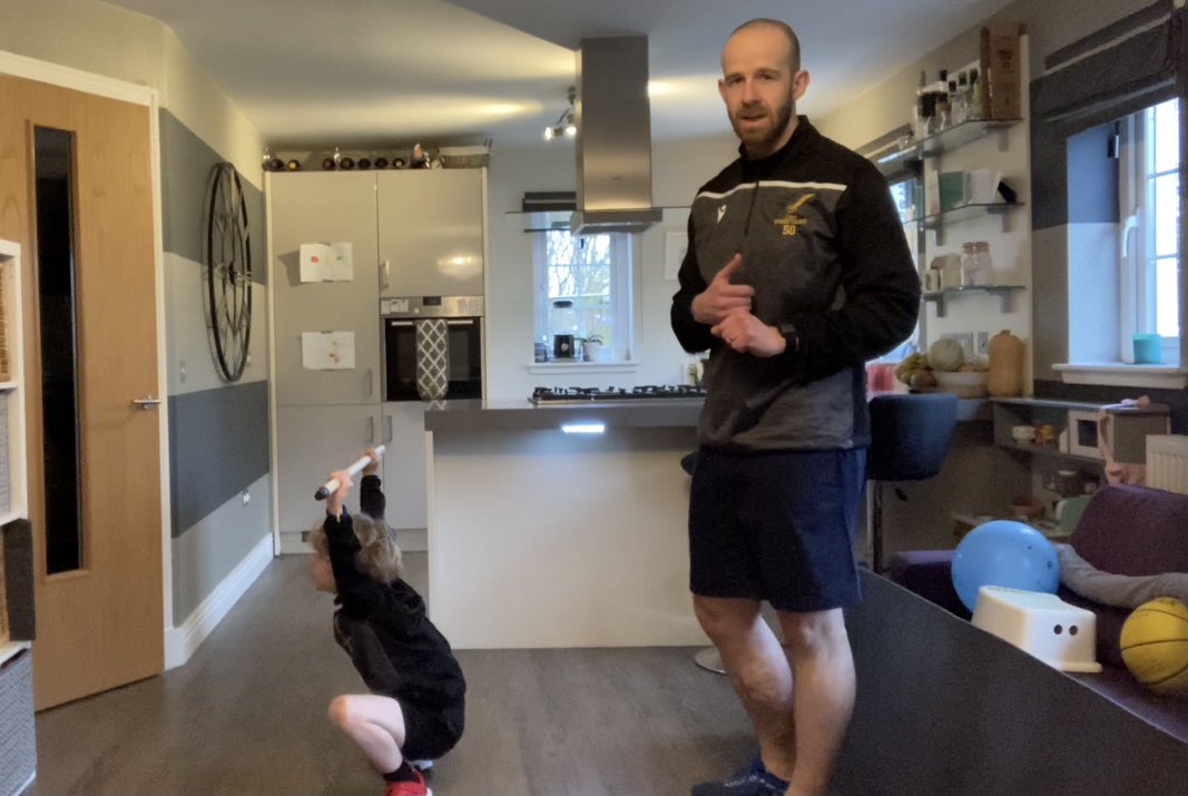 Andy Muir tweet media