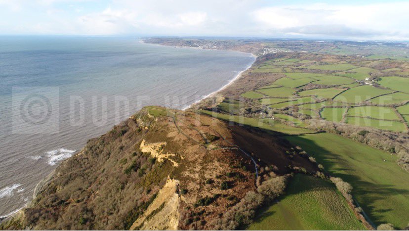 Another view of Golden Cap looking towards Lyme Regis. 😎📸 #DudewithaDrone #DwaD #dronephotography #Dorset #photooftheday #photographer