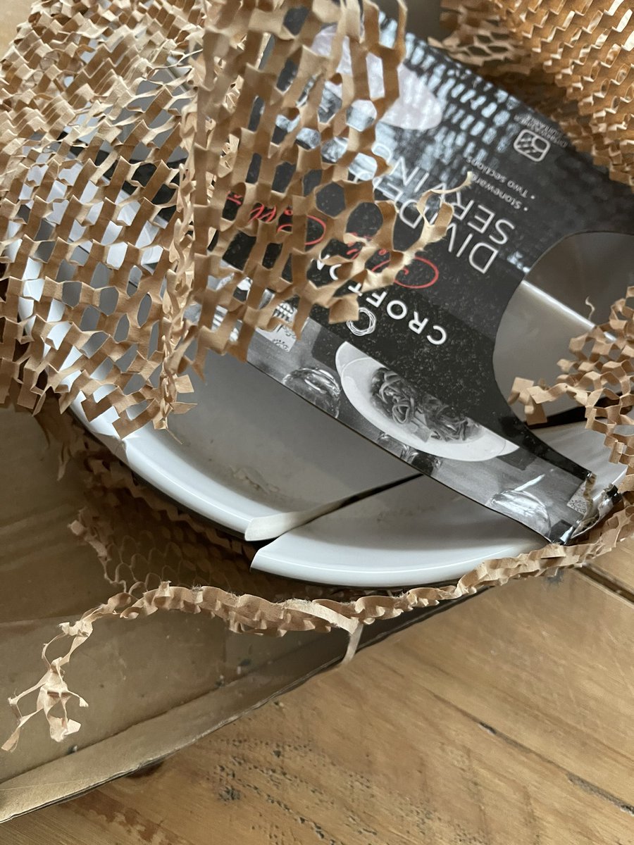nessp1p's tweet photo. @AldiUK help just received my order and I’m gutted it’s all broken 😩 https://t.co/ydtWFBN9eM