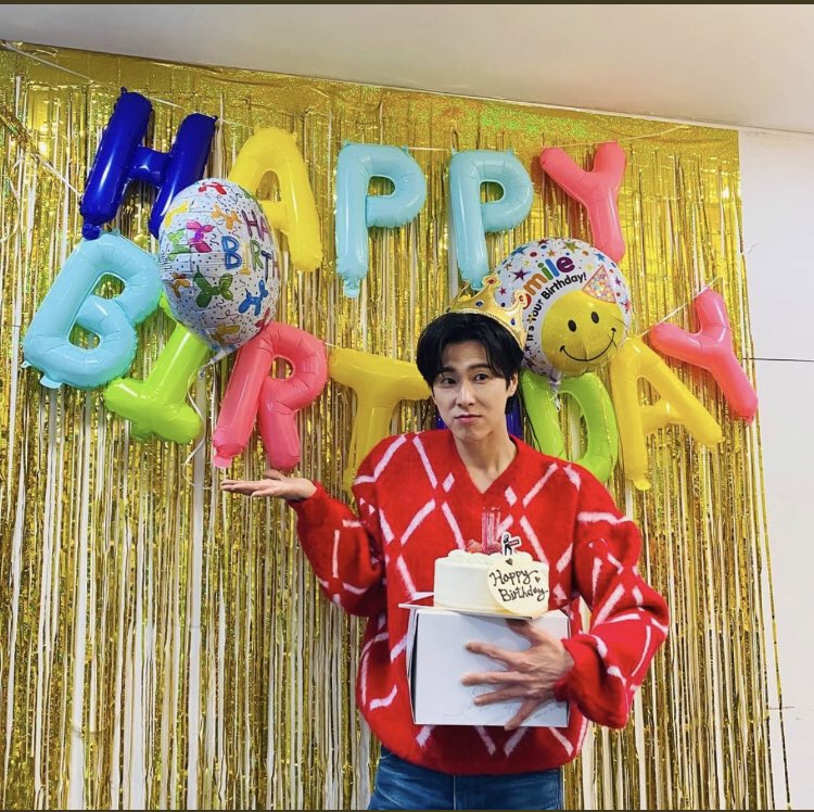 kankankanza17's tweet photo. ユノ
お誕生日おめでとう🎉🎈🎂

素敵な一年になりますように🍀🍀🍀🍀🍀🍀🍀🍀🍀🍀

#HappyBirthdayYunho
#HappyU_KNOWDay
#ユンホ 
유노윤호 U-KNOW  
NOIR Thank U  Eeny Meeny https://t.co/vJCY8wwId1