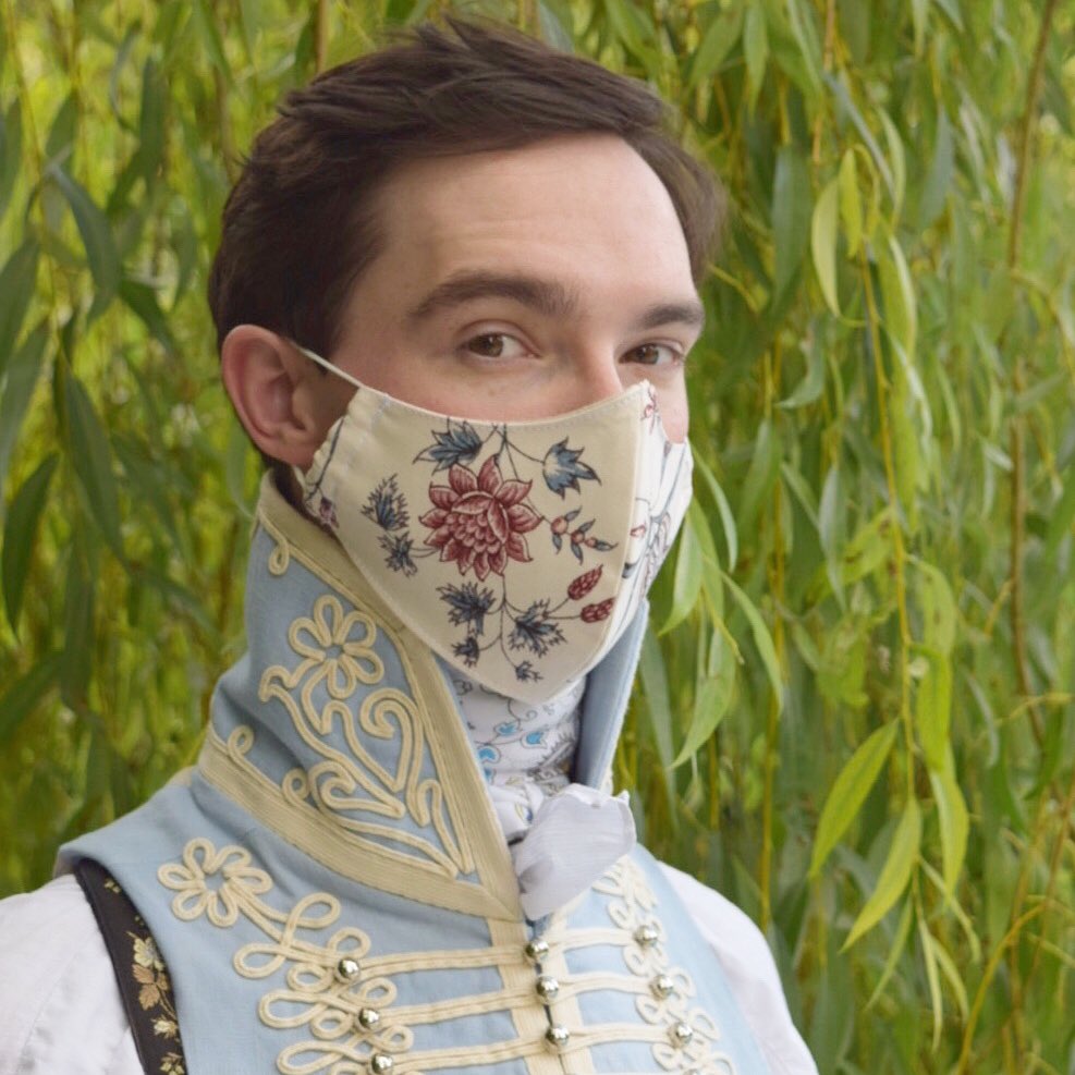 zackpinsent's tweet photo. Just wear a mask... https://t.co/agyeKr7jw1