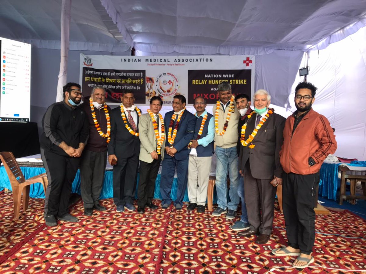 Team IMA HARYANA in Delhi.
NO TO MIXOPATHY!!!
<a href="/DrMCPrabhakar/">Dr Manish Prabhakar🇮🇳</a> <a href="/IMA_MSNIndia/">IMA MSN HQs</a> <a href="/ajayhisar/">Ajay Mahajan</a>