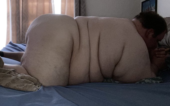 Horny af this morning! Any takers? https://t.co/rX6kiTPvcR<a href="/tag/tummytuesday"class="tags"><span>#tummytuesday</span></a>