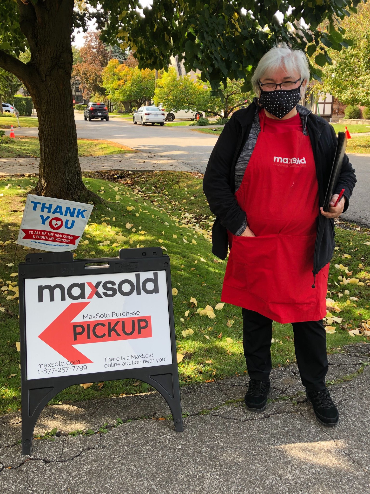 MaxSold on X: Are you heading to a MaxSold pick up this weekend? Don't  forget the following 📃 Your invoice 😷 Your mask ✨ Your sparkling  personality While you are at pickup