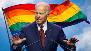 El presidente Joe Biden acaba de firmar un memorando histórico que pide la protección mundial de los derechos de las personas LGBTI