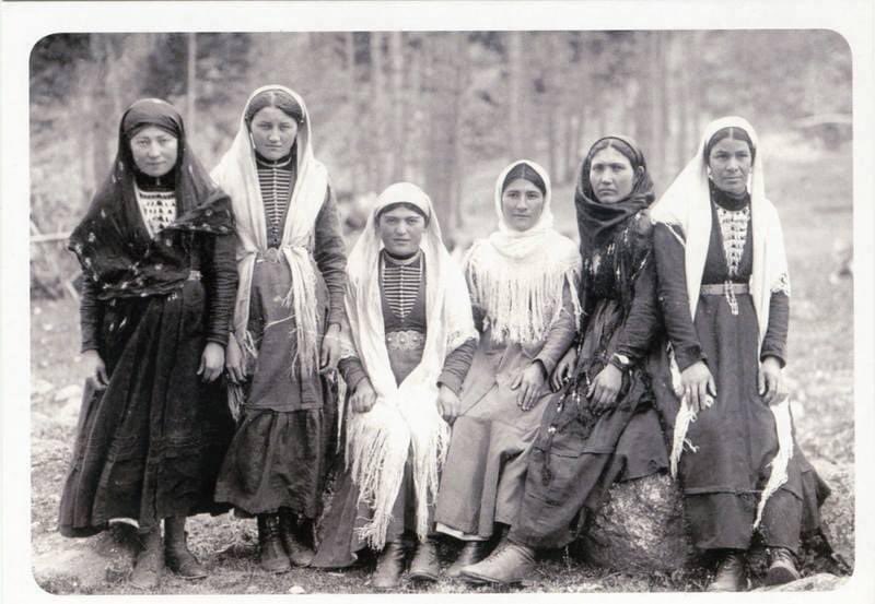 осетины цыгане. черкешенка балкарцы карачаевцы. карачаевцы абазины черкесы. осетины цыгане. осетин +русская фото детишек.