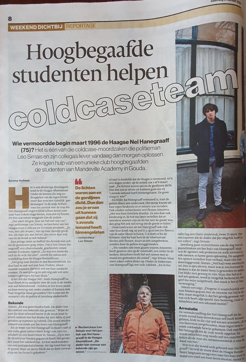 Felle regenval doet metro veranderen in wildwaterbaan, image size:817x1200