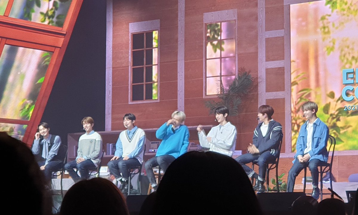 sela_jungwon's tweet photo. More pics!! https://t.co/icRaSVrJAR