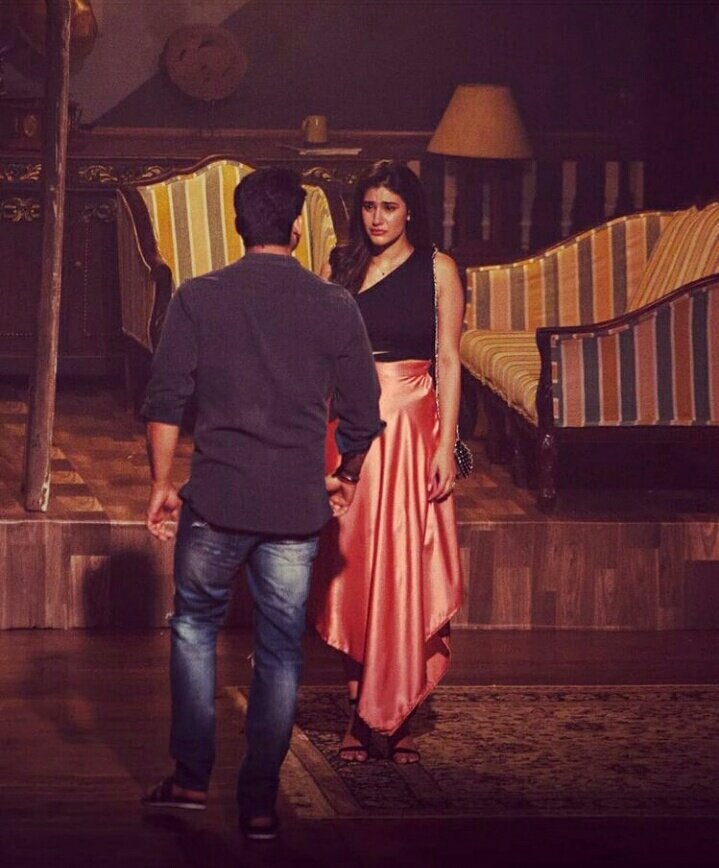 Sidkplovers1's tweet image. #SidharthShukla as #Agastya
Can&apos;t wait to watch his #DynamicPerformance
#BrokenButBeautiful3 #bbb3 
.
.
.
{{ Agastya Rao }} #Sid #HandsomeHunk #KingofBigbossHouse #BigBoss13Winner #BigBoss13 #BigBoss14 #BhulaDunga #DilKoKaraarAaya #ShonaShona #SidNaaz @sidharth_shukla