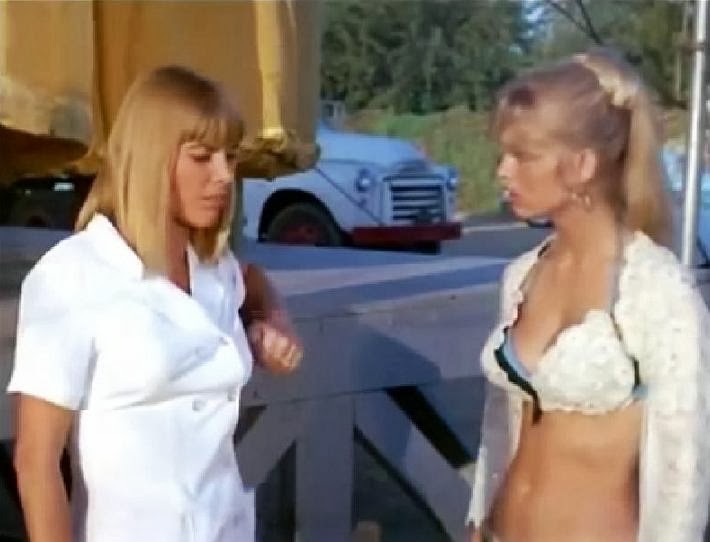 AngusKohm's tweet photo. #FridayNightAtTheHomeDriveIn
She Freak (1967) by #DonnDavison
written/produced by #DavidFFriedman
w/ #ClaireBrennen #BillMcKinney
"Filmed on Actual Locations Where It COULD Have Happened!"
"A Barbarous Experience..!"
"All the More Appalling in COLOR"
#NotQuiteClassicCinema https://t.co/E8QzqnaXqH