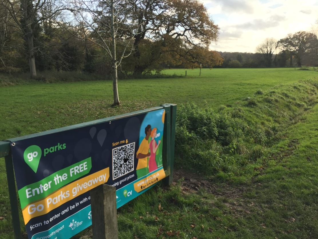 SCAN AND GO🏃🏽 

Get in those votes on your walk this weekend for Monday's leader board update⌚ 

Once scanned, please move away from the banner while you complete the form to allow for social distancing.

Find your closest park here➡️  orlo.uk/tXnwi 

#GoParks
