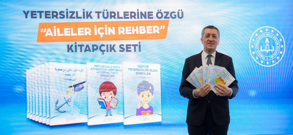 Genel Müdürlüğümüzce yetersizlik türüne özgü yasal haklar, eğitim - öğretim süreçleri vb. bilgilerin yer aldığı “Aileler İçin Rehber” kitapçık setimizin tanıtımını Sayın Bakanımız Ziya Selçuk gerçekleştirdi. Kitapçıklara orgm.meb.gov.tr/www/kitapcikla… adresinden ulaşabilirsiniz.
