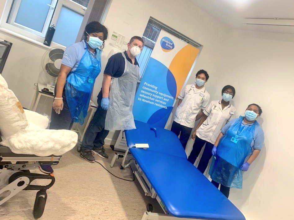 Enabled_Living_'s tweet photo. Always learning 💙🧡 

At one of our seating clinics this week with our friends @contour886
clinical engineer Jason, joined by physio students from the marillac - a neurological care centre hosted by our brilliant Enabled Living clinicians.

#Newham
#WheelchairService https://t.co/JmIHC0iKAe