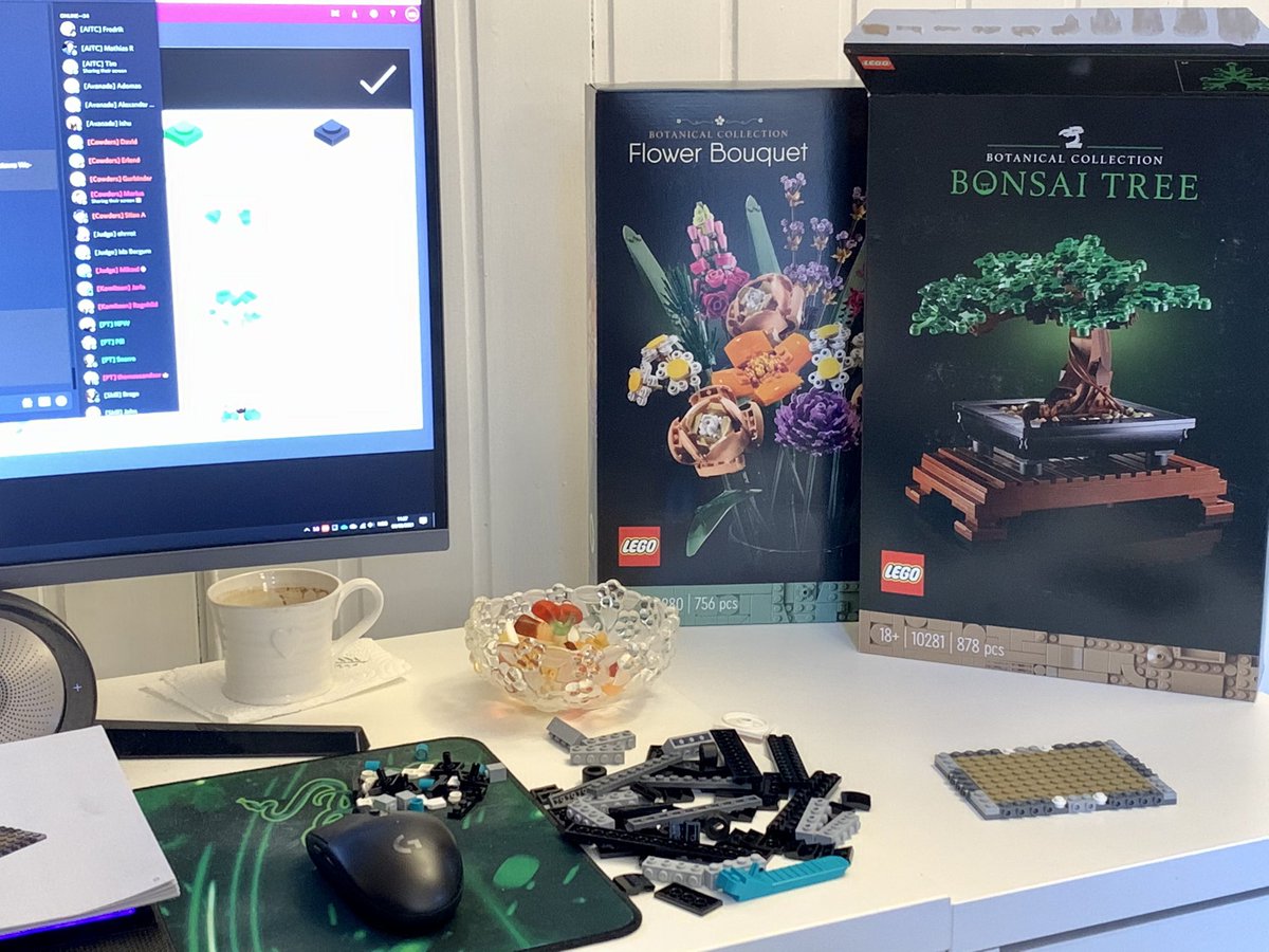 mikaelsvenson's tweet image. Chilling building a #LEGO bonsai tree awaiting next deliveries from the Teams at #arcticclouddev2021 @ArcticCloudDev