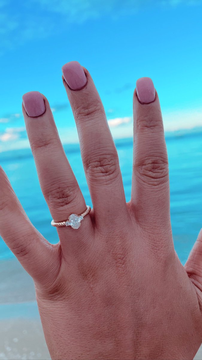 Brianne Mills tweet media