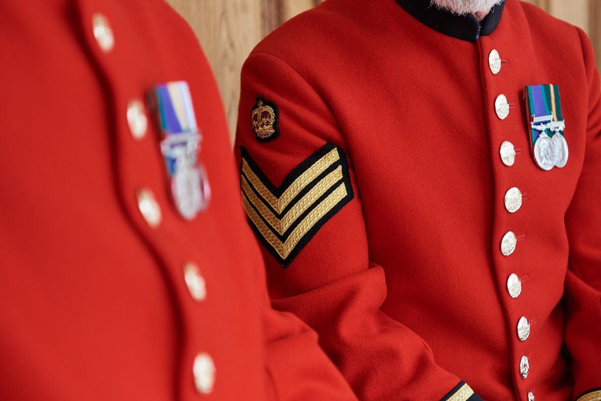 Volunteers needed! We’re looking for kind and patient Appointment Escort Volunteers to assist Chelsea Pensioners with visits to hospital, the dentist, opticians and similar, in line with COVID-secure practices – find out more here: chelsea-pensioners.co.uk/volunteer