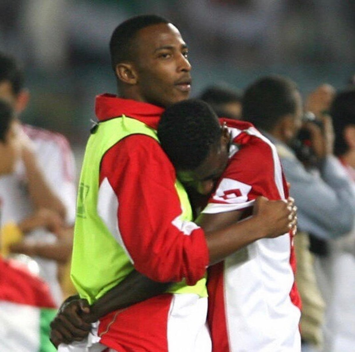 FBasheel's tweet photo. أكتب وأنا غير مصدق الخبر أخوي وصديقي  و رفيق دربي الرياضي. يوسف يتألم جسده من المرض  بالأمس القريب كان يوسف  حاضراً  لنداء الوطن في  جميع المحافل الدولية اليوم  يحتاج هذا الجسد المتأثر من  السرطان لوقفة الوطن نداء.  للسيد ذي اليزن بن هيثم بن طارق وزير ال��قافة والرياضة و الشباب. https://t.co/N3H3t09B8X