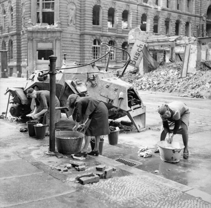In the aftermath of the second world war, much of the city's water infrastructure was destroyed. These wells provided much needed clean water to those still in the city.