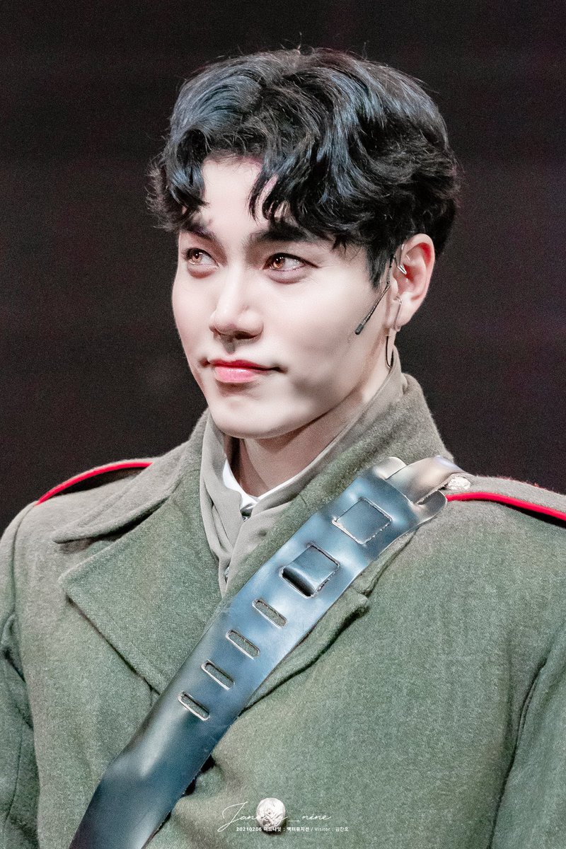 January__nine's tweet image. 210206 뮤지컬 미드나잇 : 액터뮤지션
비지터 : 김찬호 배우님

어찌나 로맨틱 하신지 🤭