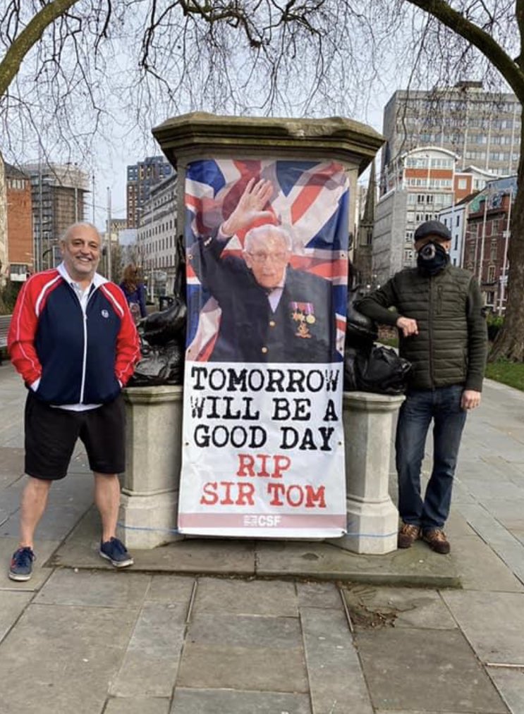 SeanTakle's tweet photo. Fair play!! #CaptainTomMoore #Bristol https://t.co/LpuTPEm8NZ