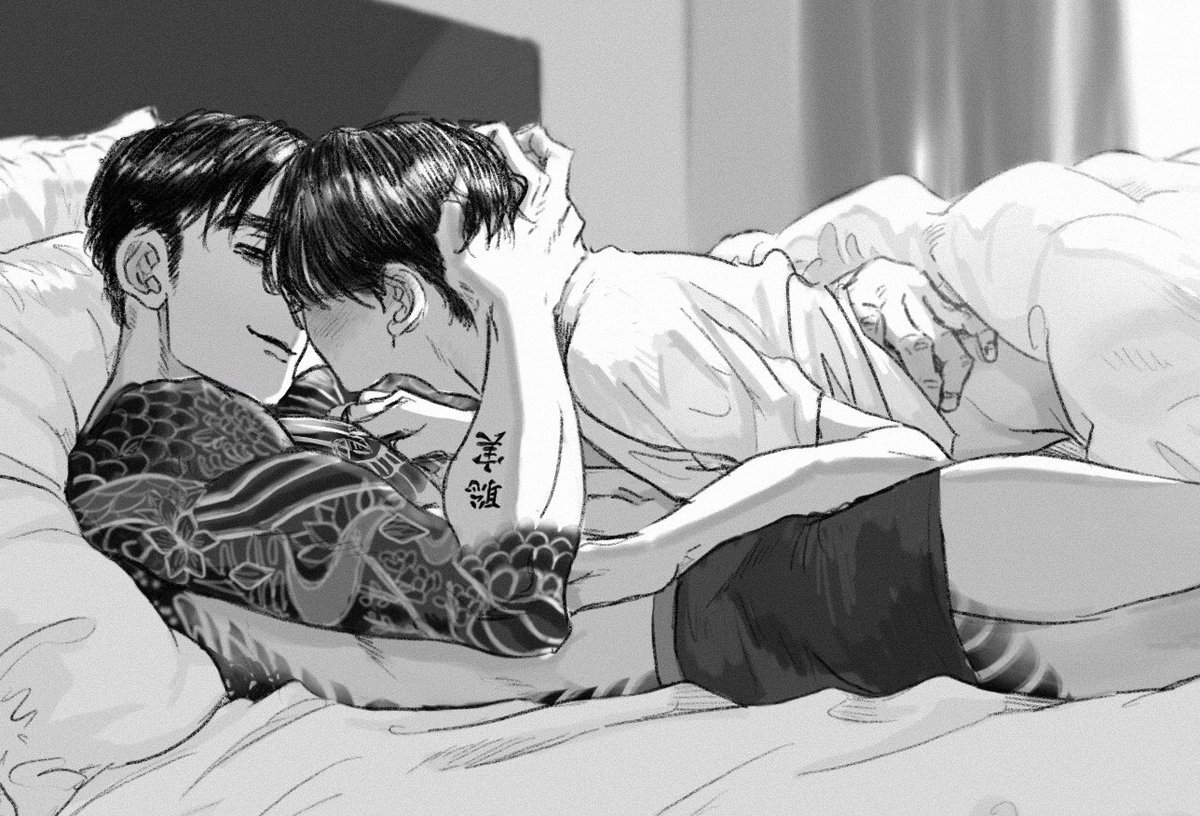 Liam_kurenai's tweet image. お泊まりした翌朝狂さんに引き寄せられて今にも好き勝手されそうな聡くん　#狂聡