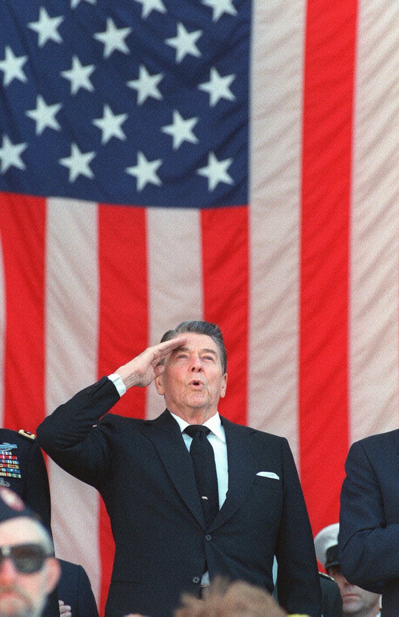 JamesNavaCom's tweet photo. Ronald Reagan: “No hay respuestas sencillas, pero sí hay respuestas simples. Debemos tener el coraje de hacer lo que sabemos que moralmente es correcto”. https://t.co/x4OUprZjBi