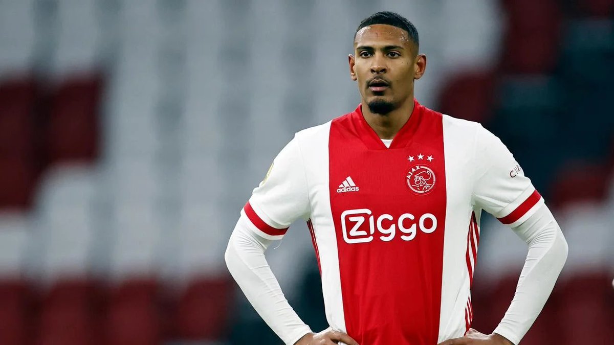 себастьян аллер аякс. себастьян халлер футболист аякс. аллер футболист аякс. себастьян аллер 2021. себастьян аллер аякс.