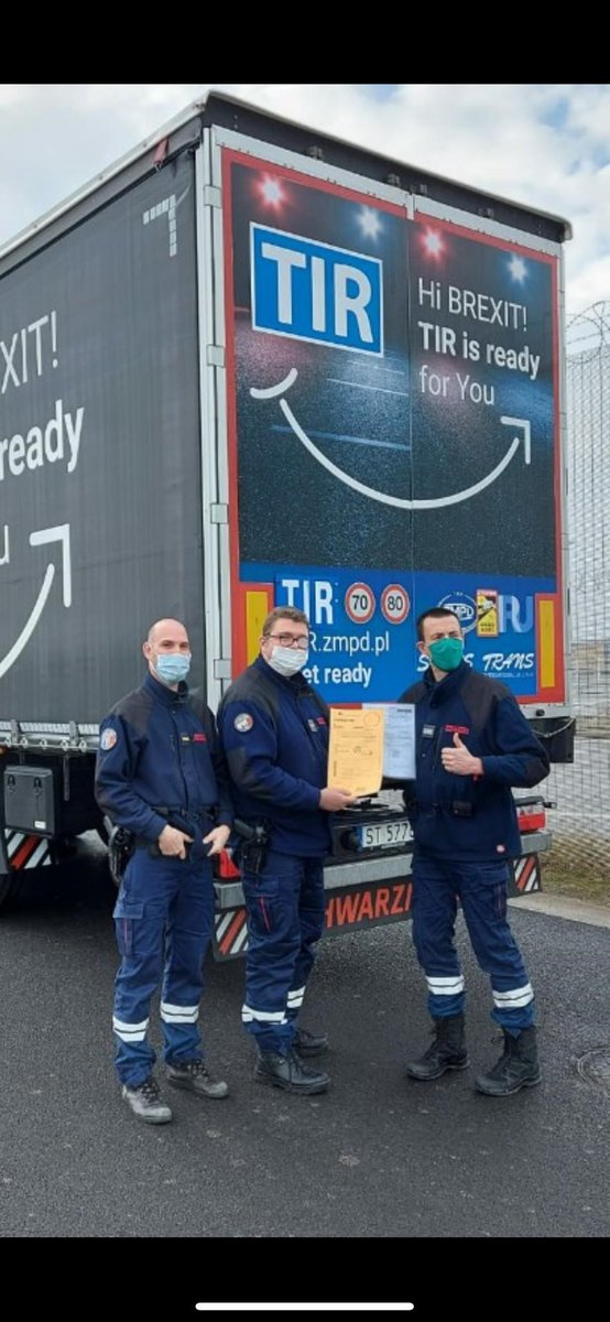 the_IRU's tweet photo. Swiftly through Calais customs with one #TIR carnet, and a 👍 from our friends in French customs. Mirosław is now UK-bound, with no delays, so he can deliver for his customer on time. @RHANews #AFTRI #ZMPD #Sachstrans #HiBrexit #TIRisreadyforYou https://t.co/uUF6tna7IN https://t.co/RJ33q48XHI